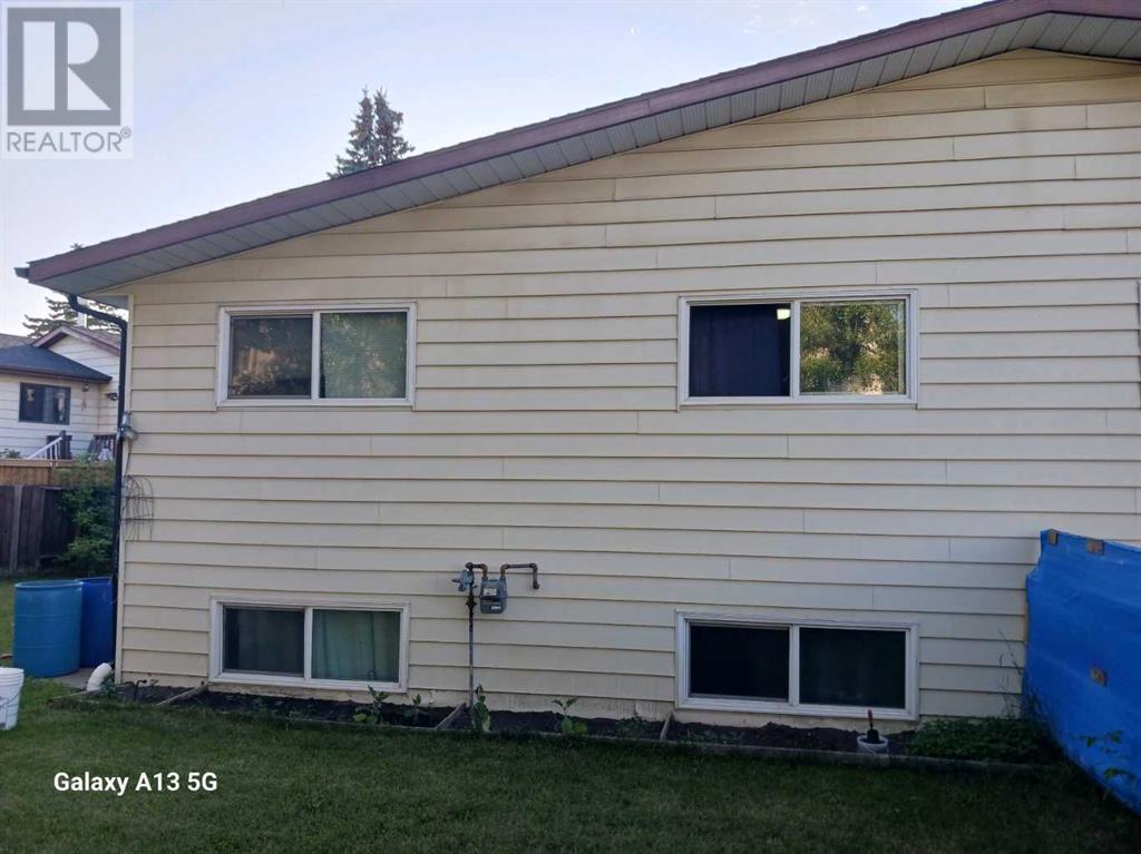 Single Family House Bungalow for Sale in  Gordon Street Glendale Red Deer 
