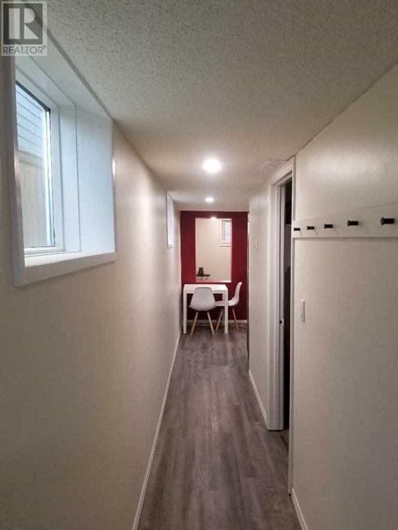Single Family House Bi-level for Sale in   Avenue NW Bowness Calgary 