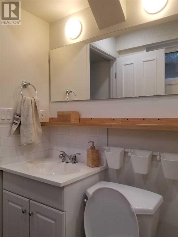 Single Family House Bi-level for Sale in   Avenue NW Bowness Calgary 