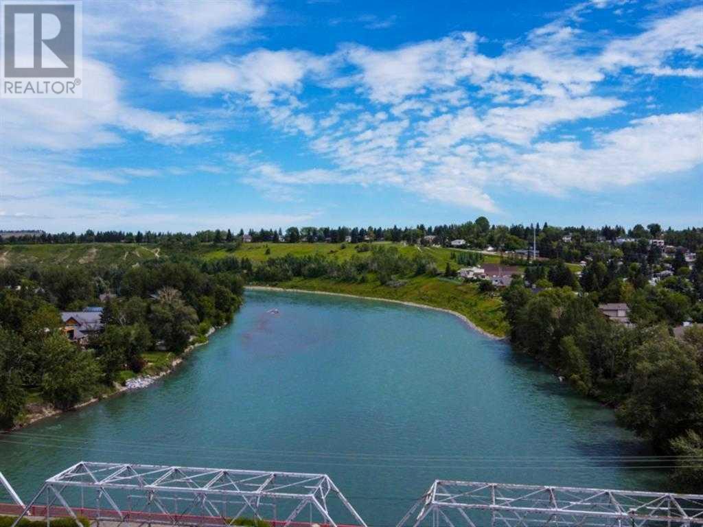 Single Family House Bi-level for Sale in   Avenue NW Bowness Calgary 