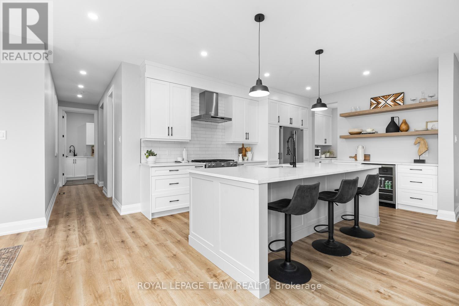 Photo 14 of 3783 Woodkilton Road, Ottawa ON