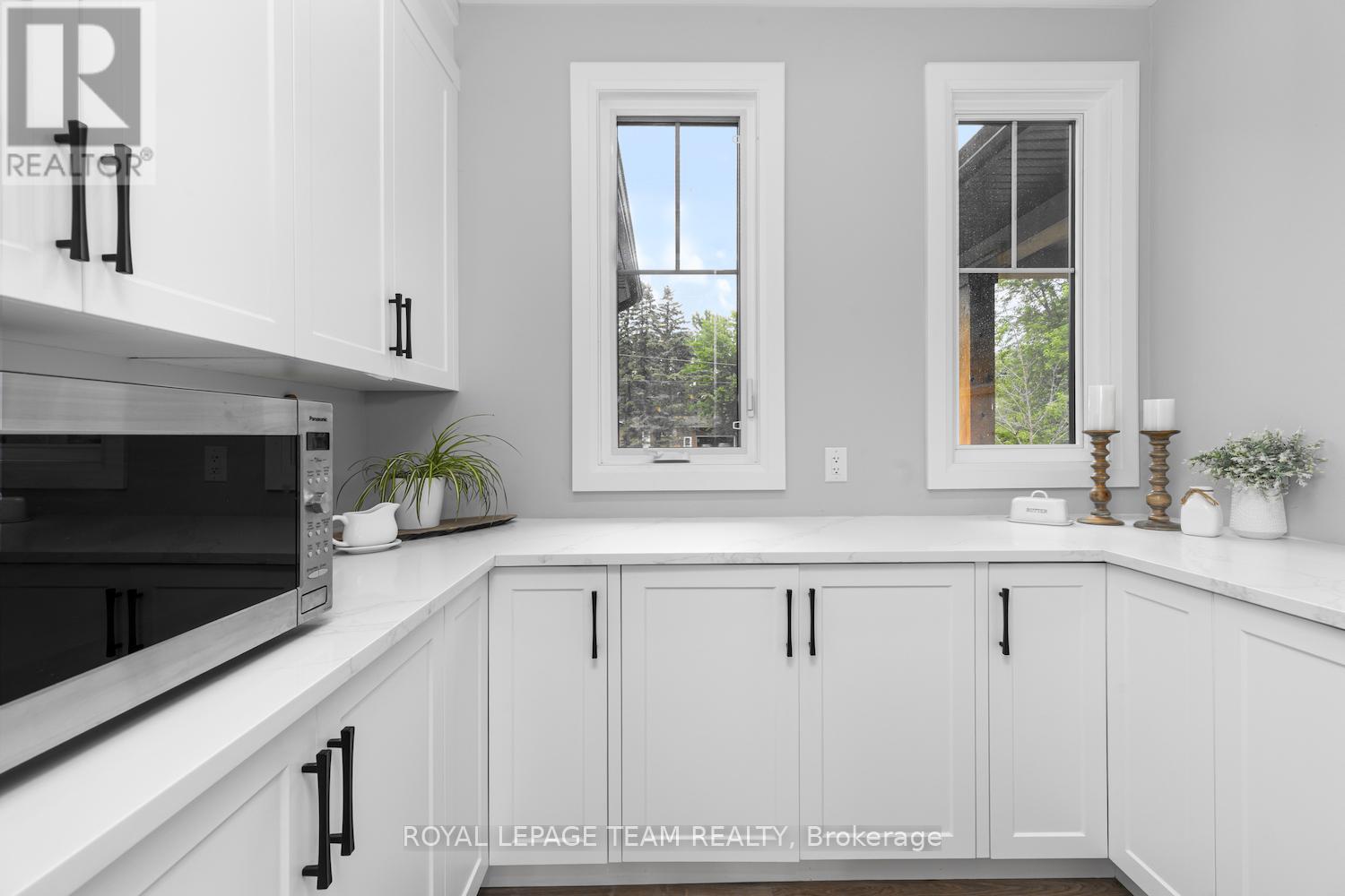 Photo 19 of 3783 Woodkilton Road, Ottawa ON