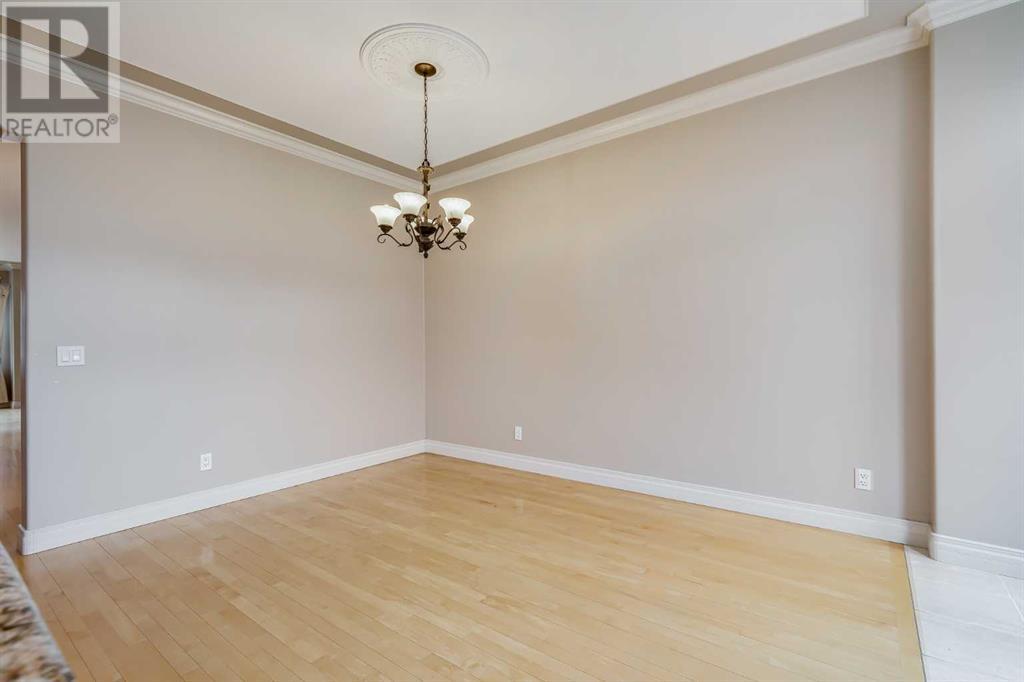 Single Family House for Sale in   Avenue SW South Calgary Calgary 