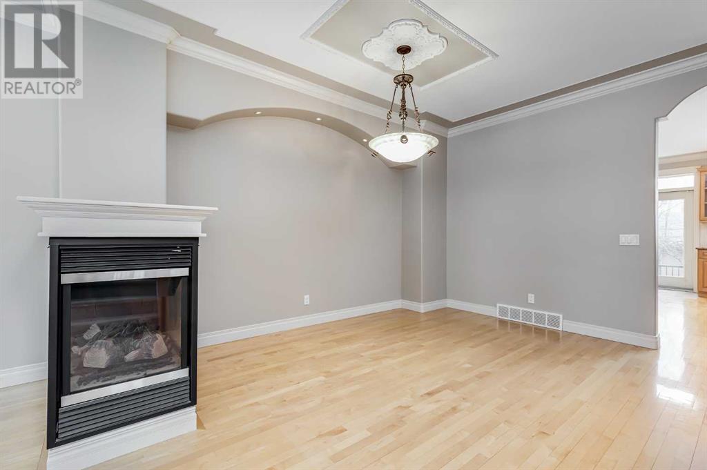 Single Family House for Sale in   Avenue SW South Calgary Calgary 