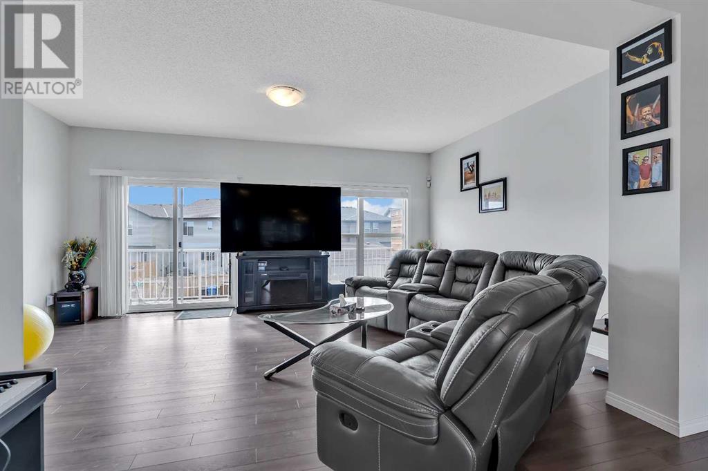 Single Family House for Sale in  savanna Boulevard NE Saddle Ridge Calgary 