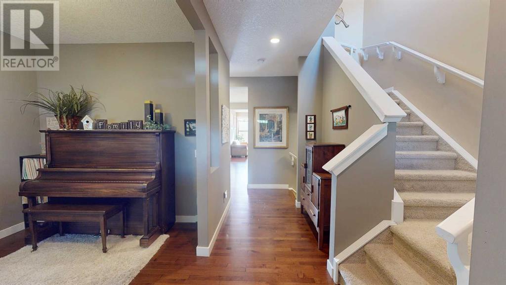 Single Family House for Sale in  Chaparral Valley Drive SE Chaparral Calgary 