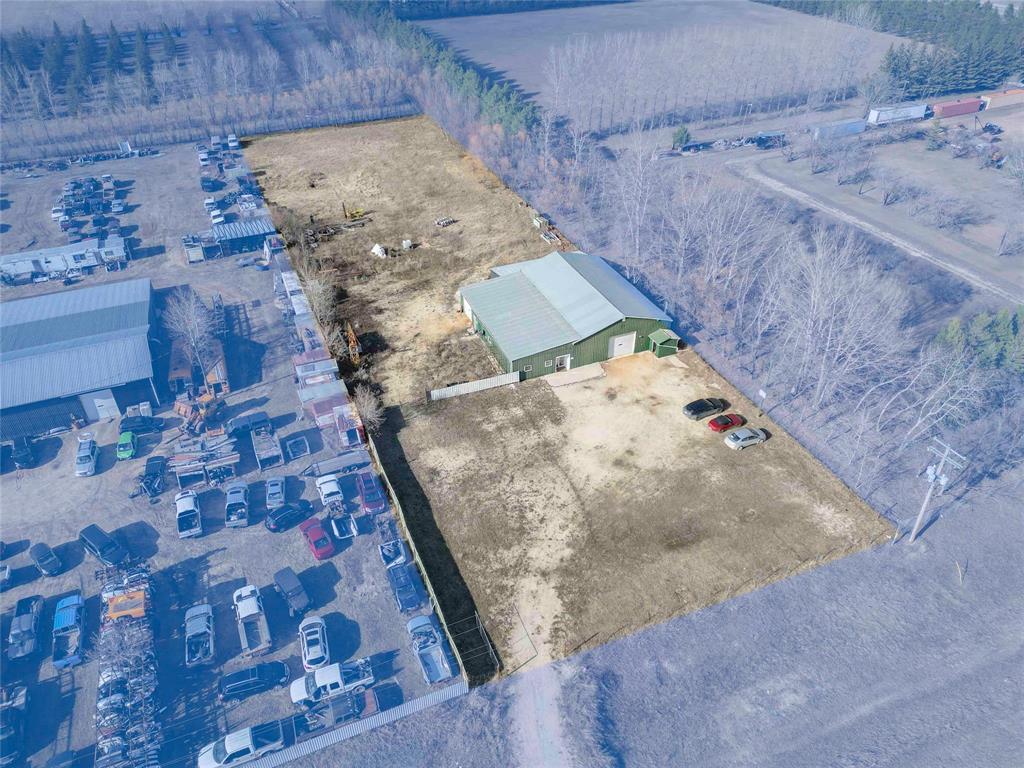 Photo 11 of 8136 89 N Road, Gunton MB