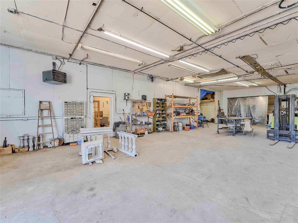 Photo 10 of 8136 89 N Road, Gunton MB