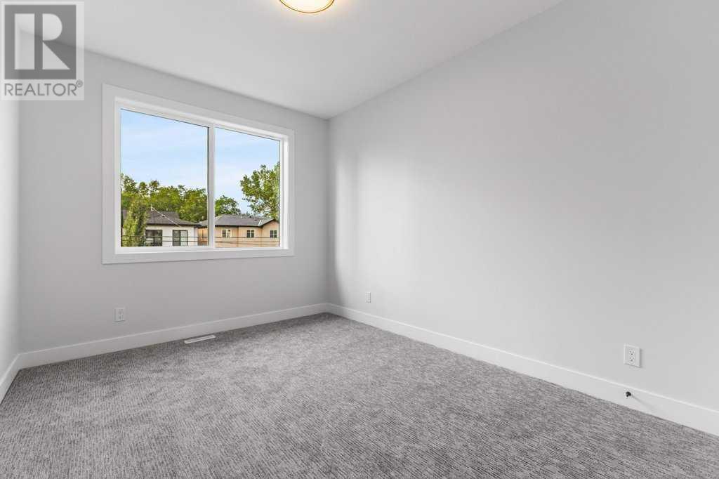 Single Family House for Sale in  th Avenue NW Capitol Hill Calgary 