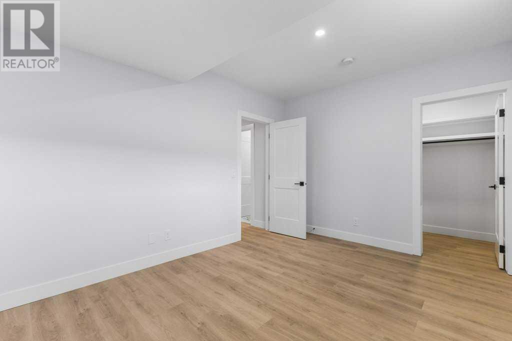 Single Family House for Sale in  th Avenue NW Capitol Hill Calgary 