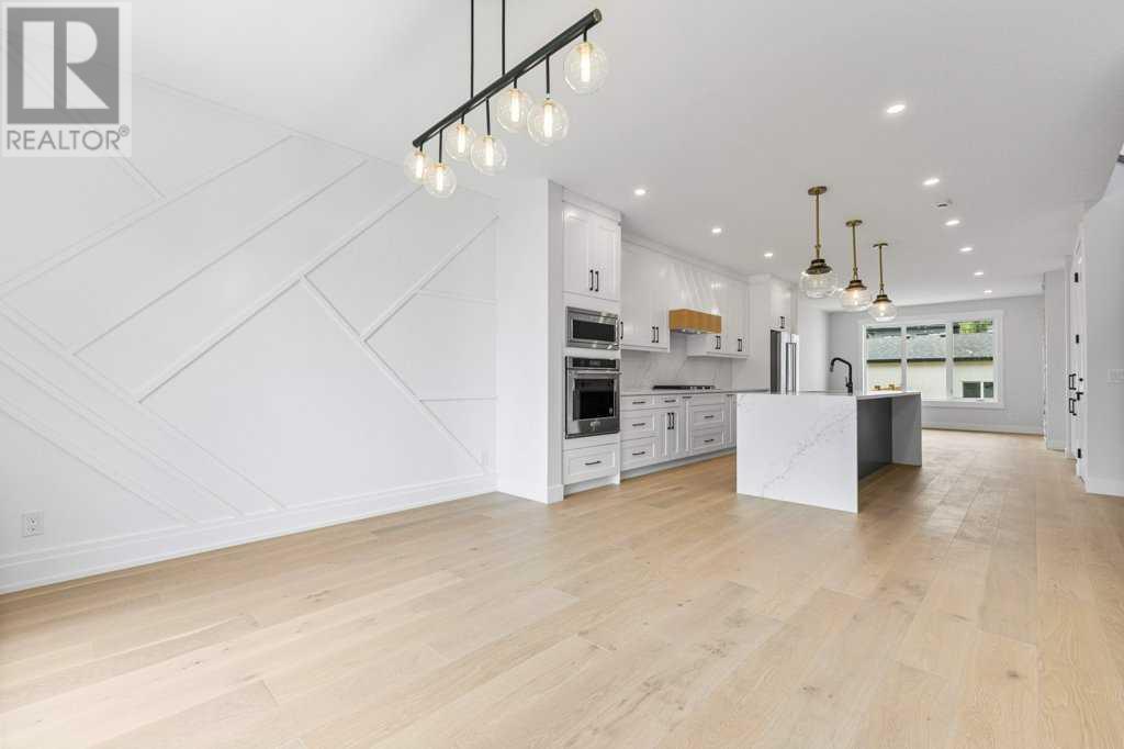 Single Family House for Sale in  th Avenue NW Capitol Hill Calgary 