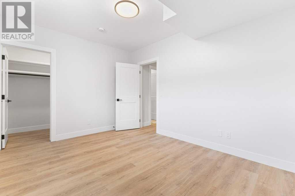 Single Family House for Sale in  th Avenue NW Capitol Hill Calgary 