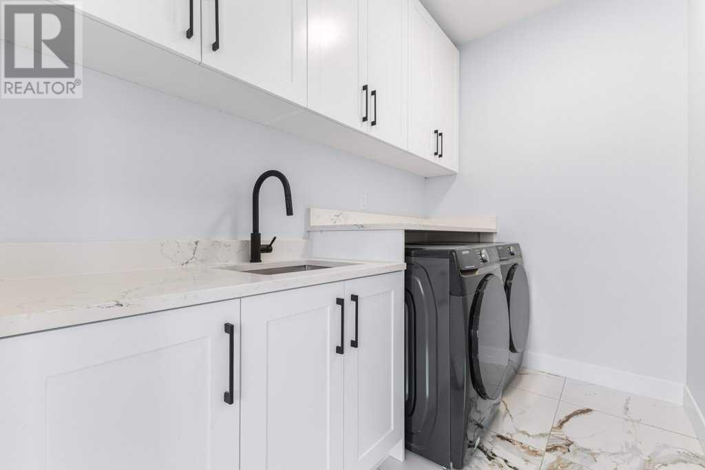 Multi-family House for Sale in  &   Avenue NW Capitol Hill Calgary 
