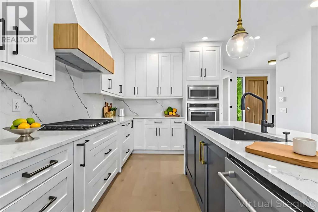 Multi-family House for Sale in  &   Avenue NW Capitol Hill Calgary 