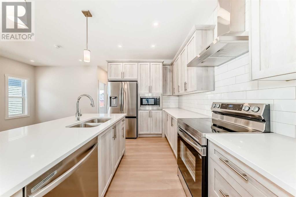 Single Family House 3 Level for Sale in  Homestead Circle NE Homestead Calgary 
