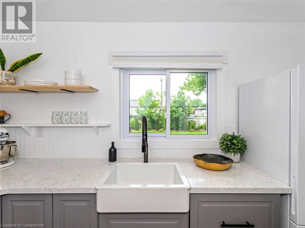 Photo 18 of 133 Willson Road, Welland ON