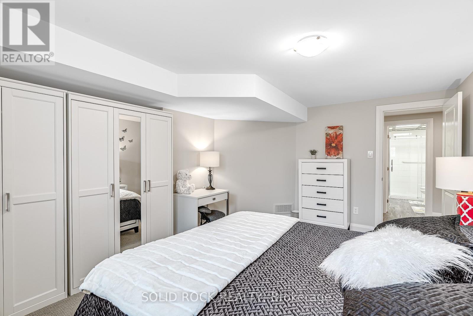 Photo 40 of 135 Pathfinder Way, Ottawa ON