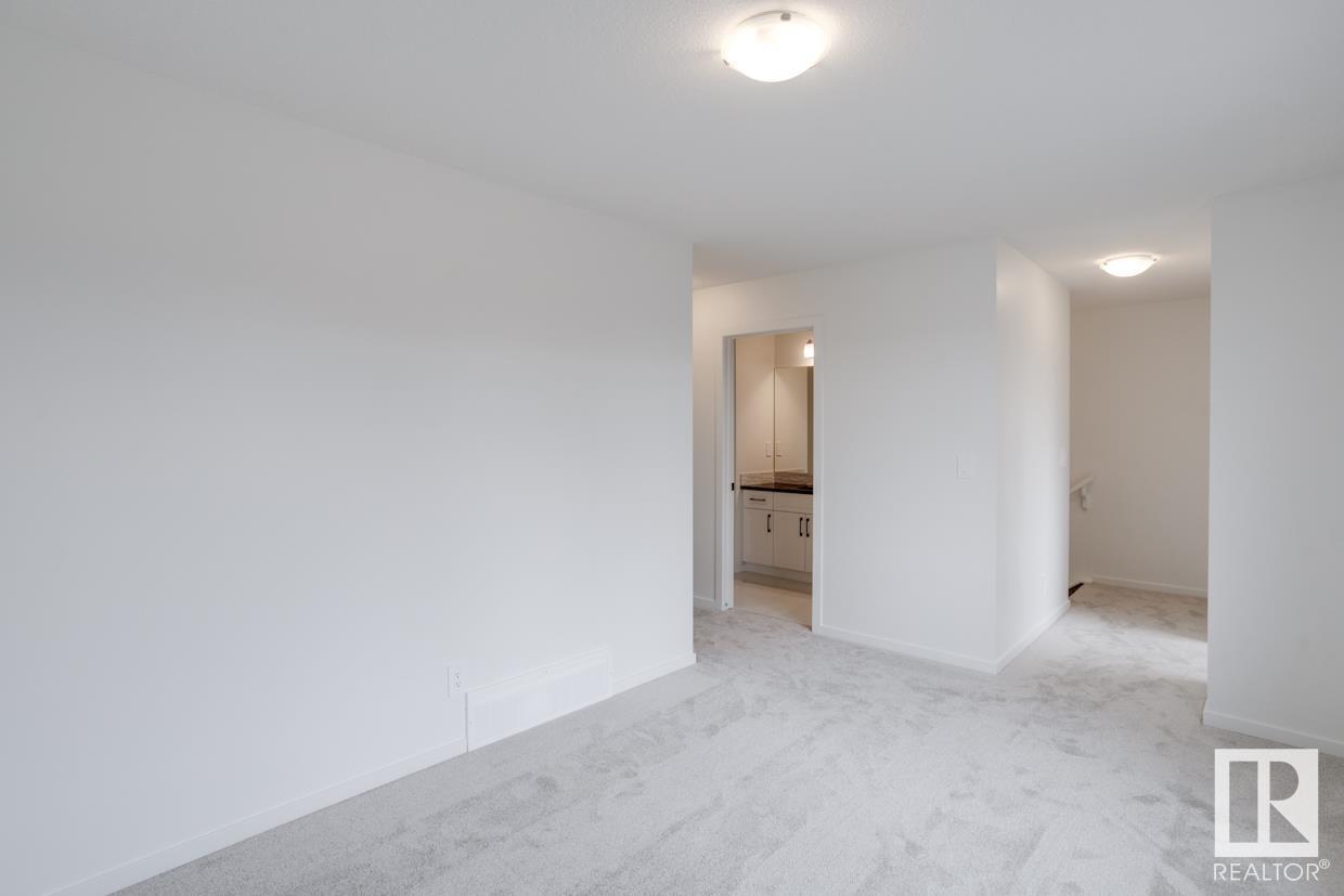 Photo 39 of 1038 Wolf Willow Wy, Sherwood Park AB