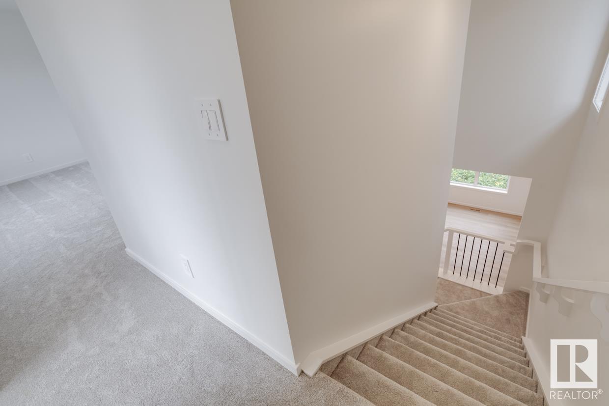Photo 37 of 1038 Wolf Willow Wy, Sherwood Park AB