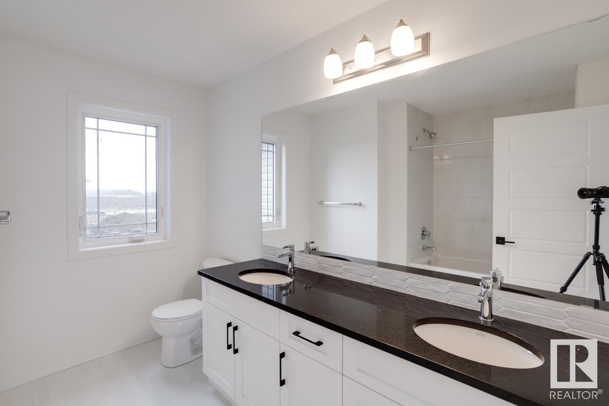 Photo 3 of 1038 Wolf Willow Wy, Sherwood Park AB