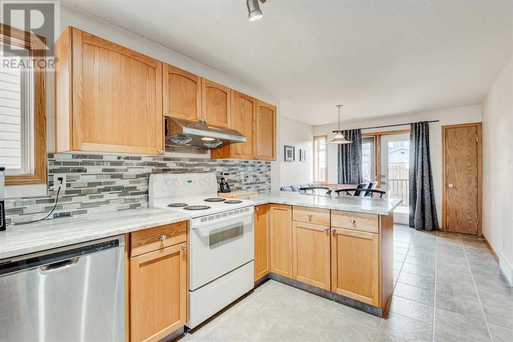 Single Family House 3 Level for Sale in  Coventry Road NE Coventry Hills Calgary 