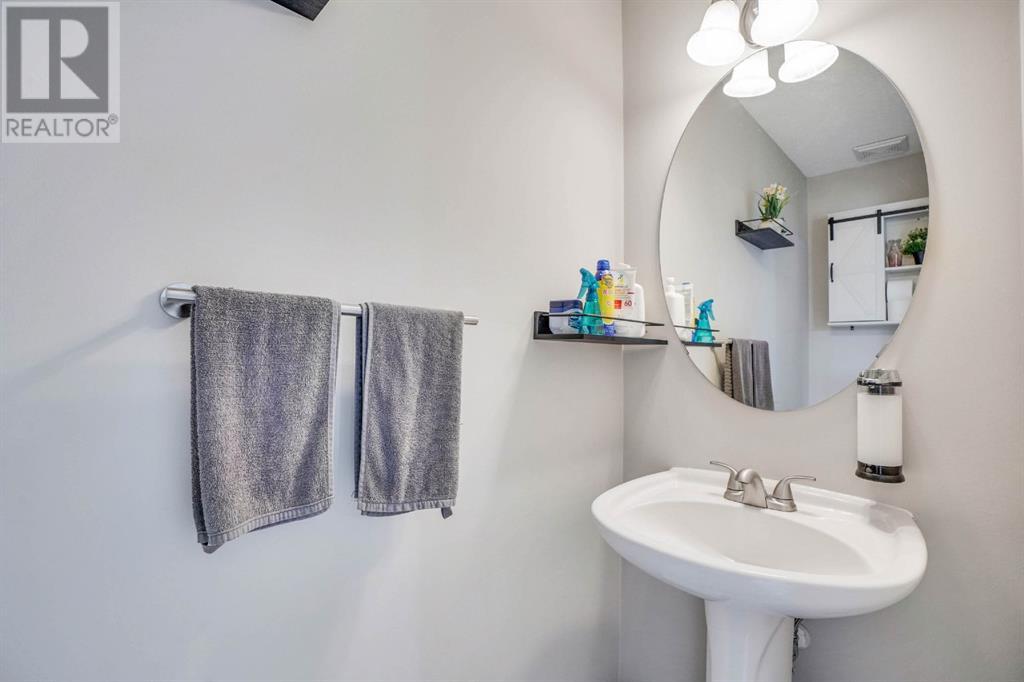 Single Family House for Sale in  Taravista Street NE Taradale Calgary 