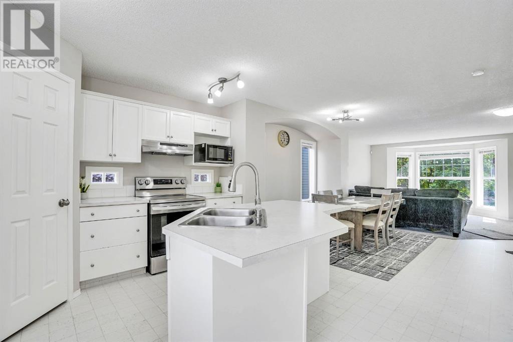 Single Family House for Sale in  Taravista Street NE Taradale Calgary 