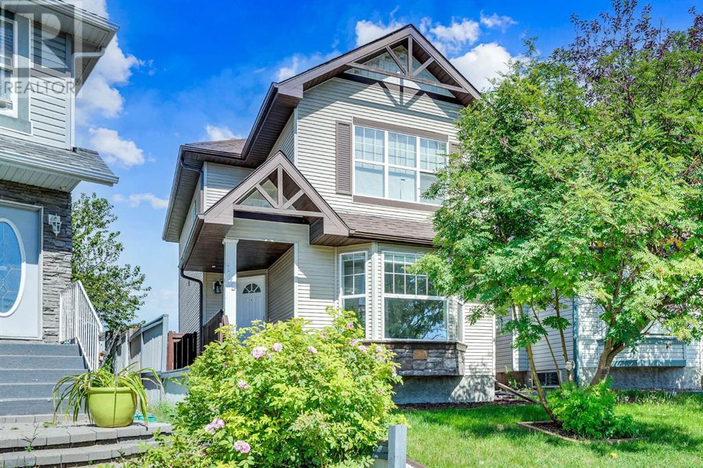 Single Family House for Sale in  Taravista Street NE Taradale Calgary 