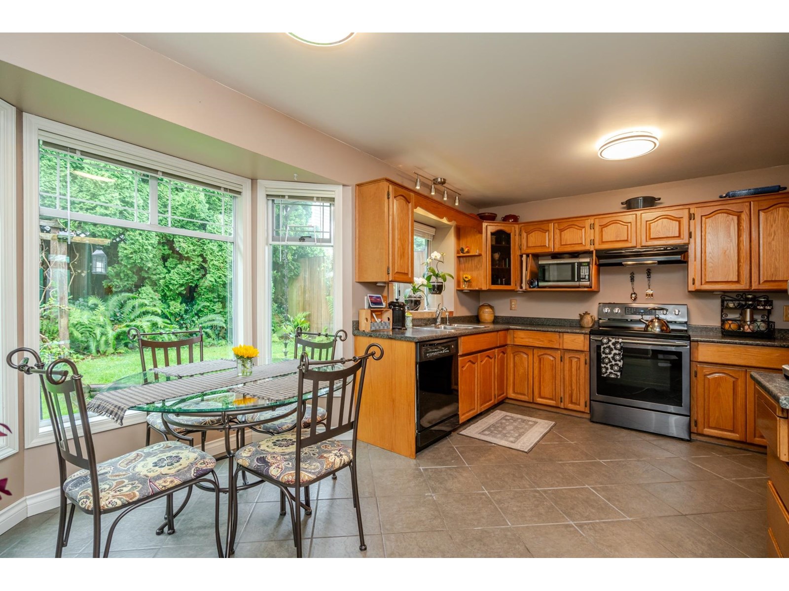 Photo 18 of 26636 30 Avenue, Langley BC