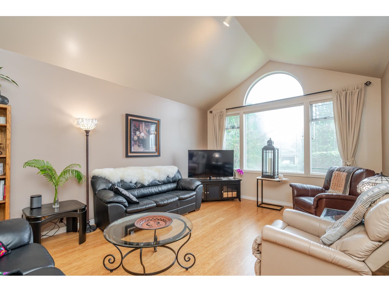 Photo 1 of 26636 30 Avenue, Langley BC