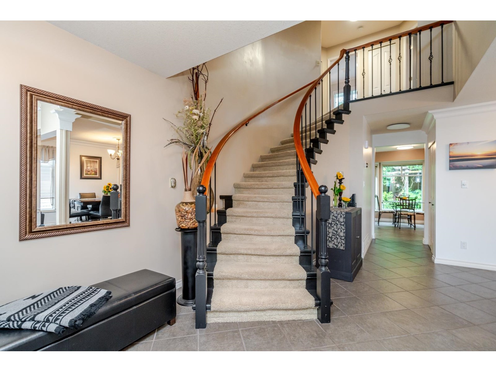 Photo 2 of 26636 30 Avenue, Langley BC
