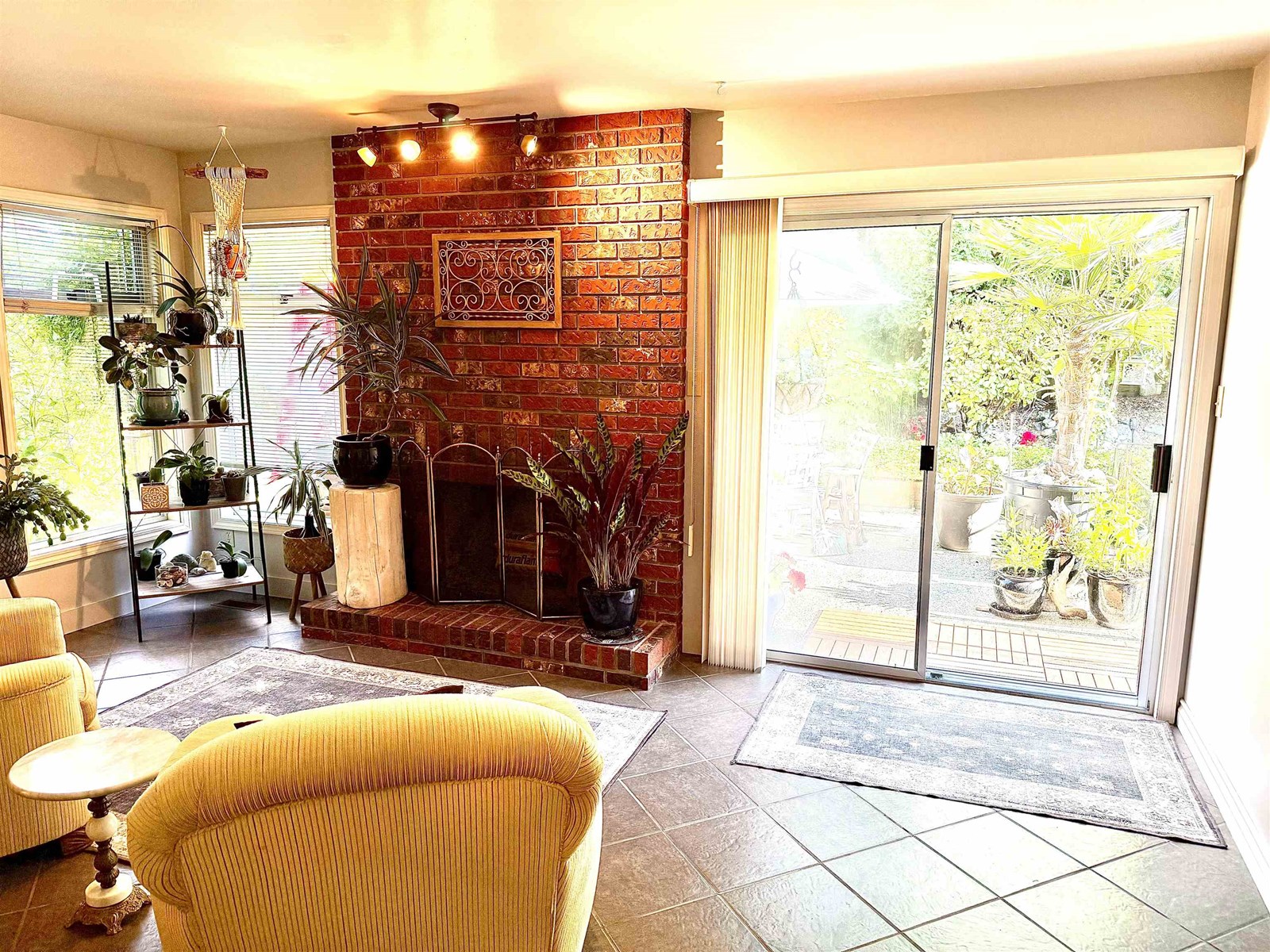 Photo 12 of 26636 30 Avenue, Langley BC