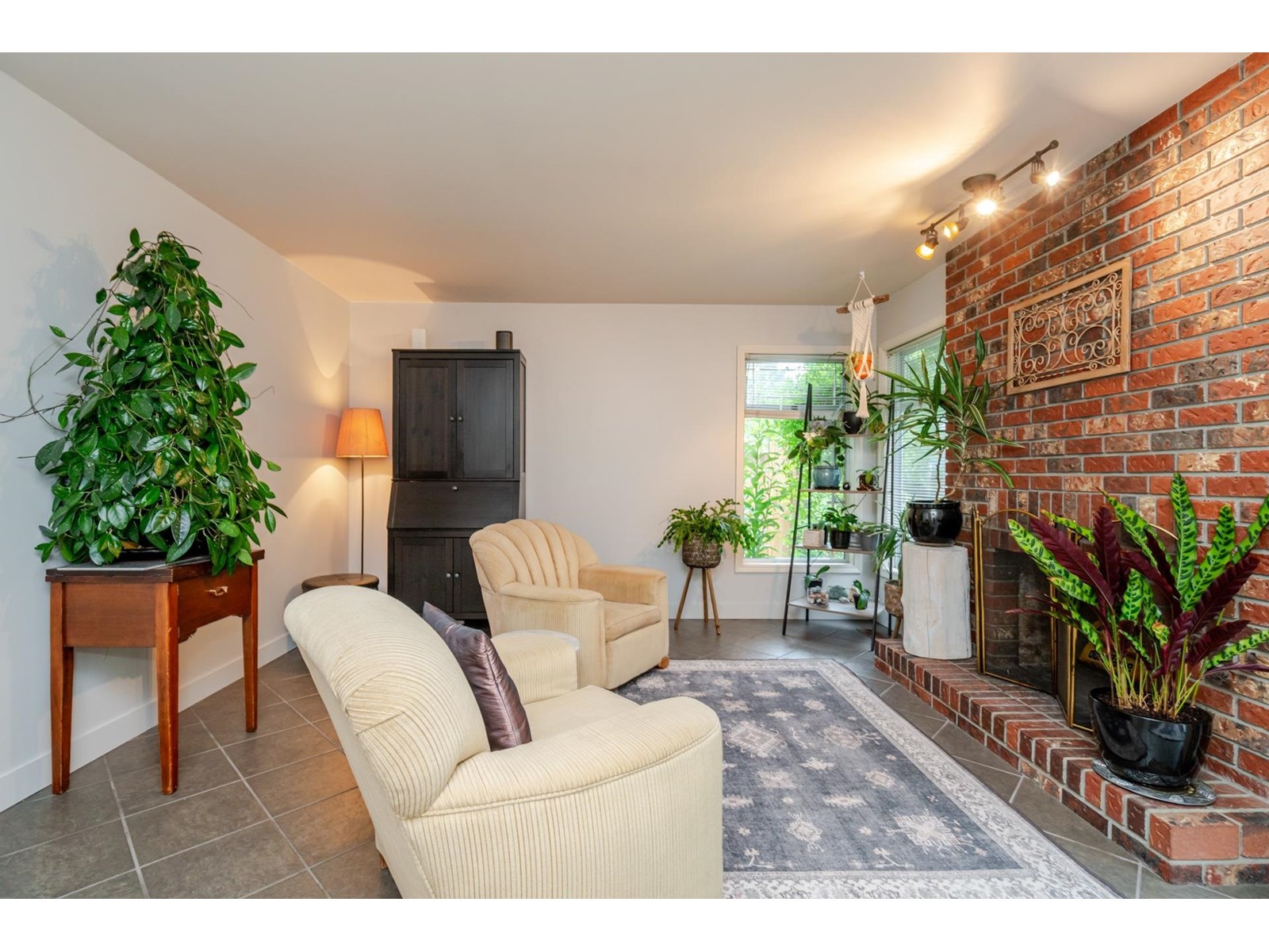 Photo 17 of 26636 30 Avenue, Langley BC