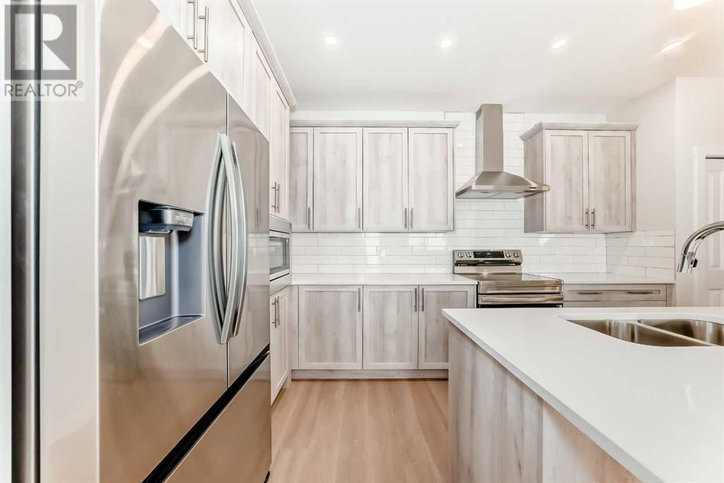Single Family House 3 Level for Sale in  Homestead Circle NE Homestead Calgary 