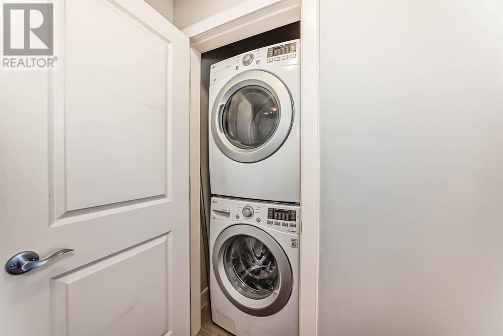 Single Family House for Sale in   Spruce Place SW Spruce Cliff Calgary 
