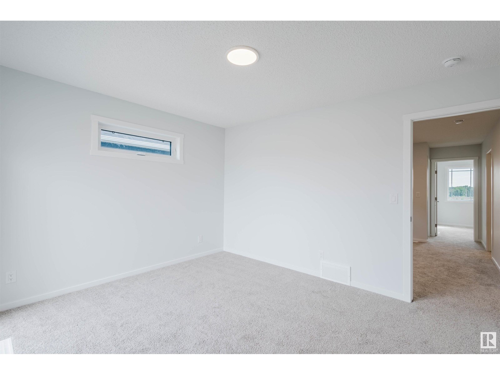 Photo 25 of 1026 Hearthstone Bv, Sherwood Park AB