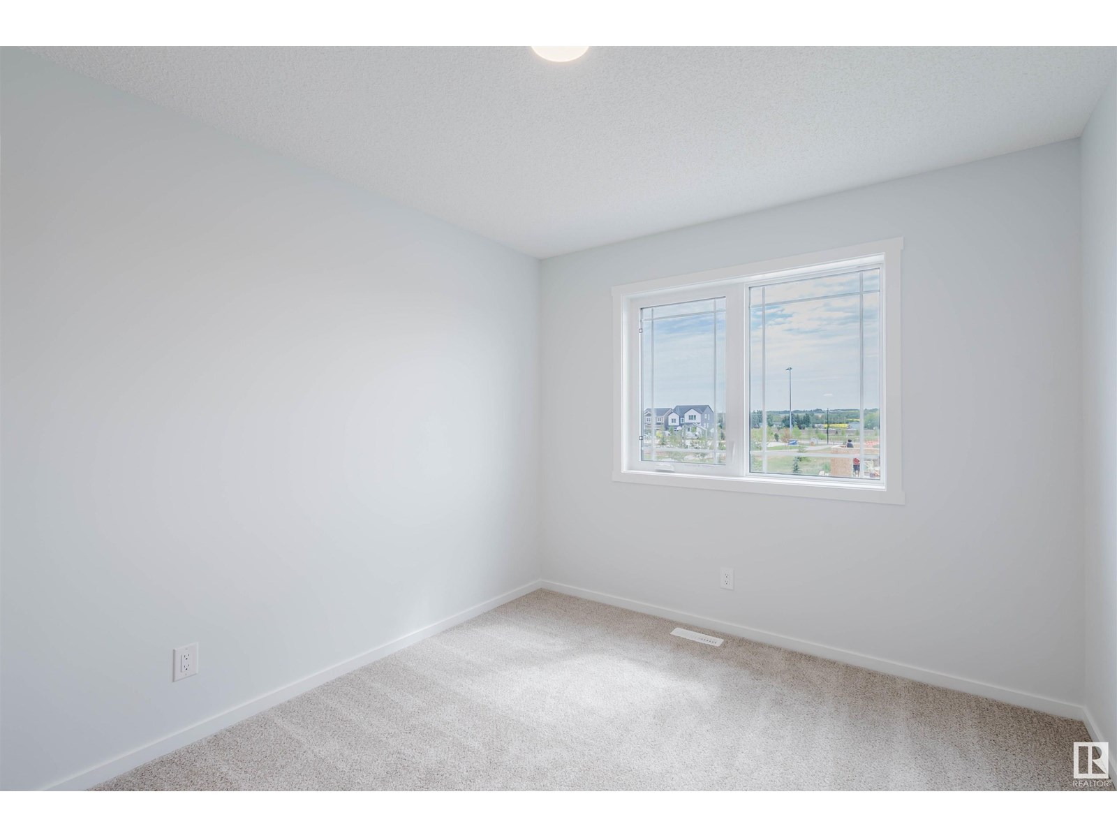 Photo 15 of 1026 Hearthstone Bv, Sherwood Park AB