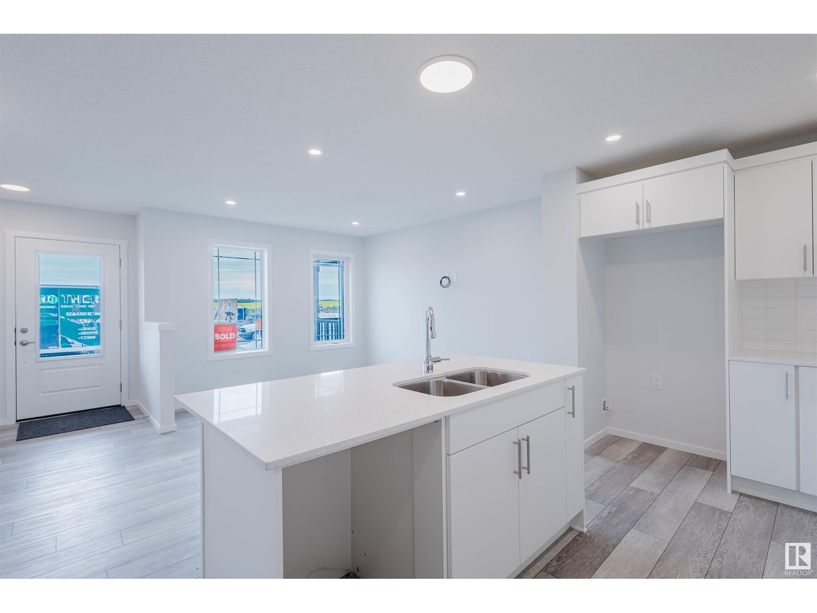 Photo 6 of 1026 Hearthstone Bv, Sherwood Park AB