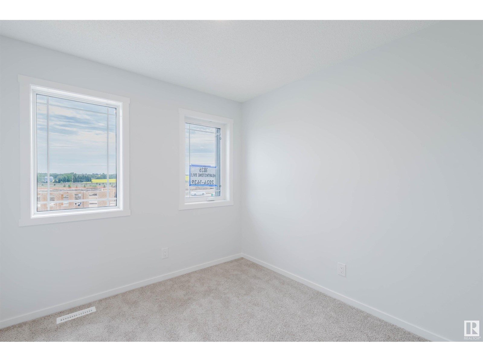 Photo 18 of 1026 Hearthstone Bv, Sherwood Park AB