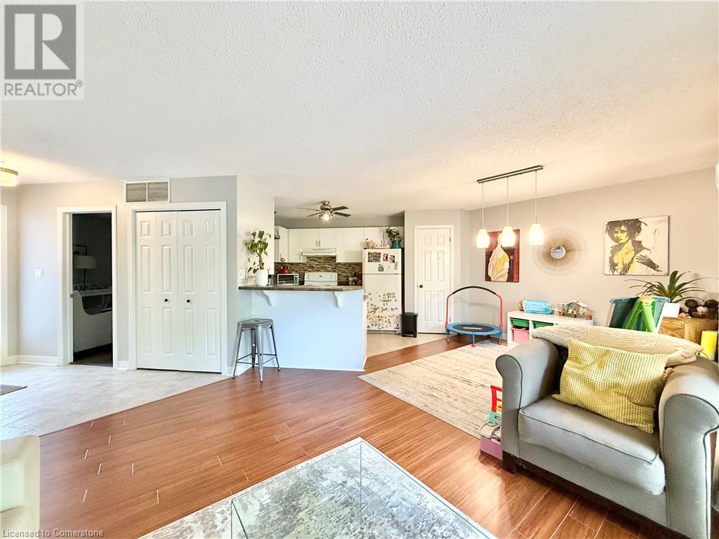 Photo 9 of 1220 Thorpe Road Unit 214, Burlington ON