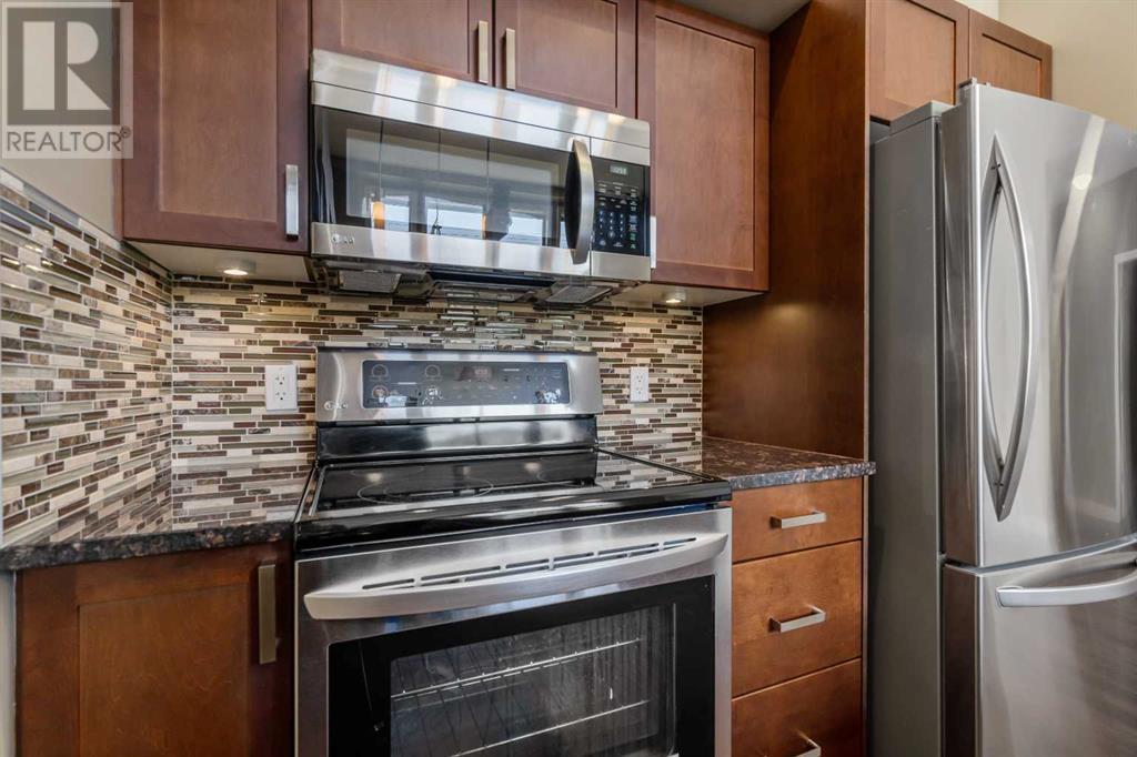 Single Family House for Sale in    Street NE Highland Park Calgary 