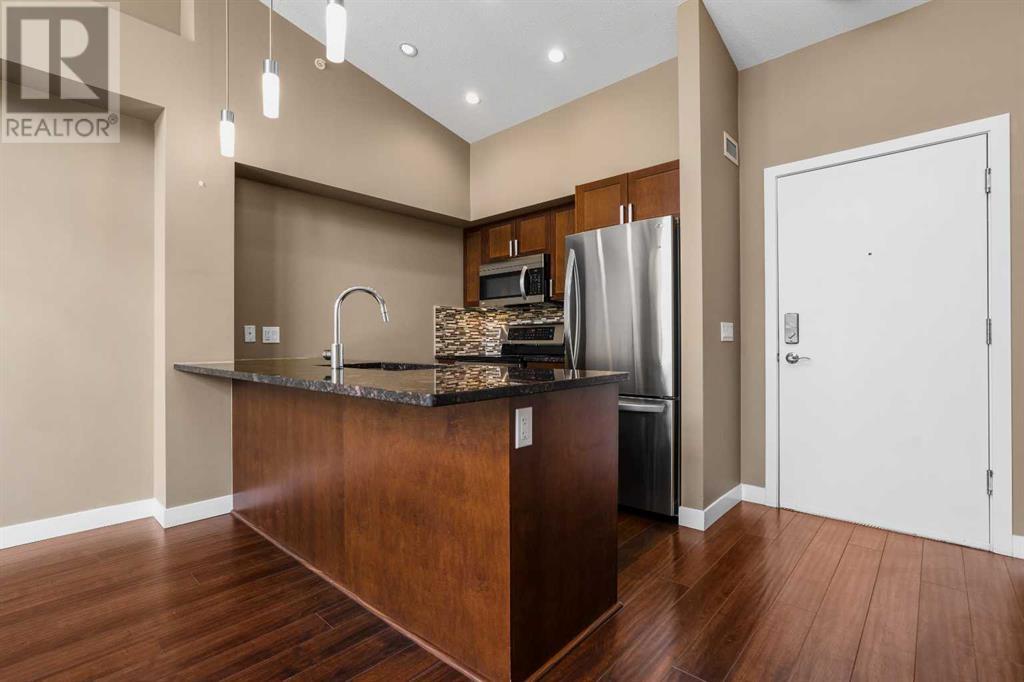 Single Family House for Sale in    Street NE Highland Park Calgary 