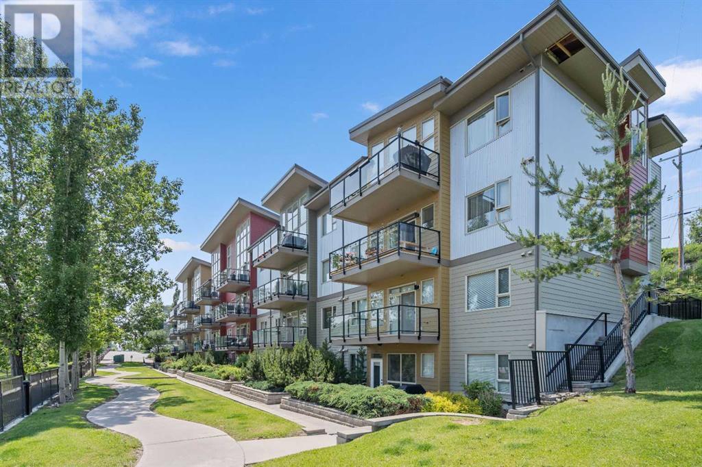 Single Family House for Sale in    Street NE Highland Park Calgary 