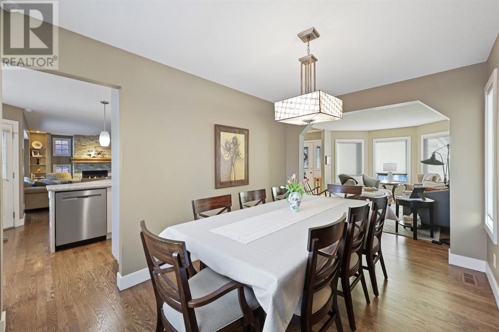 Single Family House for Sale in  Valley Springs Road NW Valley Ridge Calgary 