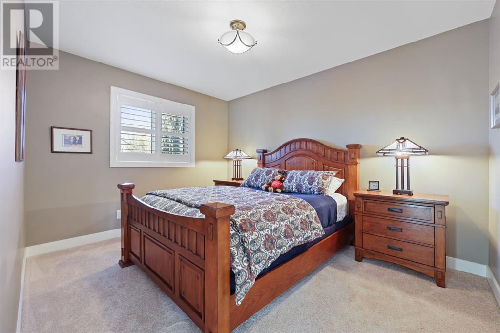 Single Family House for Sale in  Valley Springs Road NW Valley Ridge Calgary 