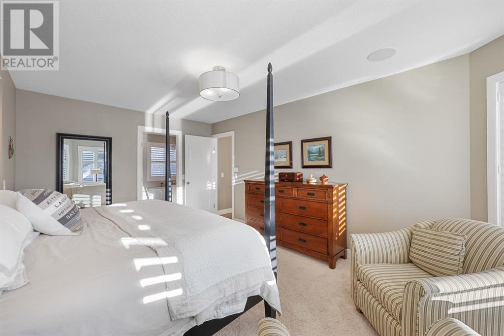 Single Family House for Sale in  Valley Springs Road NW Valley Ridge Calgary 