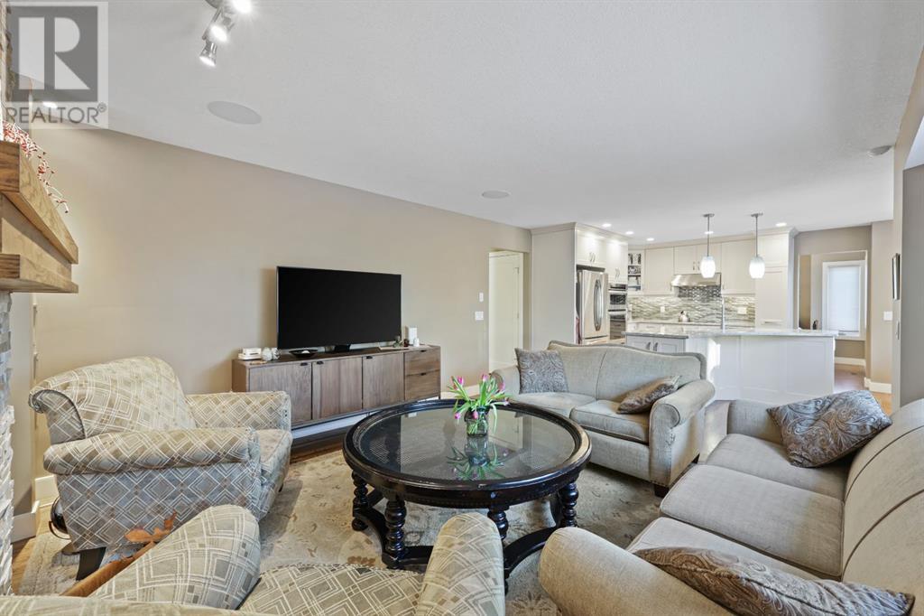 Single Family House for Sale in  Valley Springs Road NW Valley Ridge Calgary 