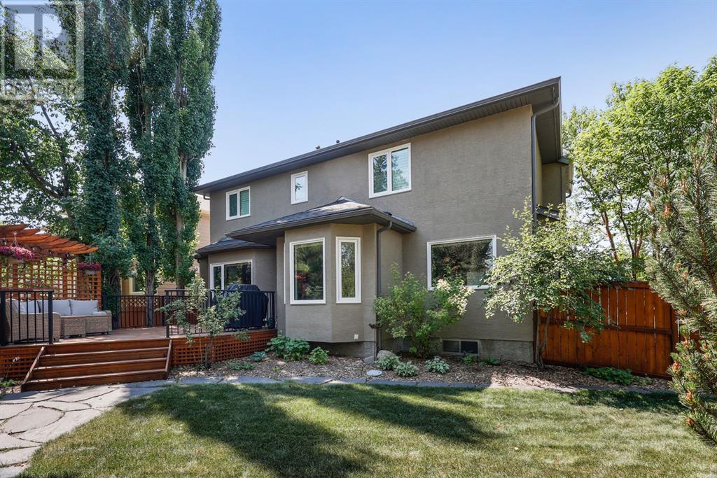Single Family House for Sale in  Valley Springs Road NW Valley Ridge Calgary 