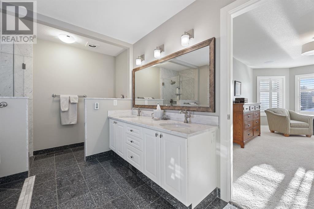 Single Family House for Sale in  Valley Springs Road NW Valley Ridge Calgary 