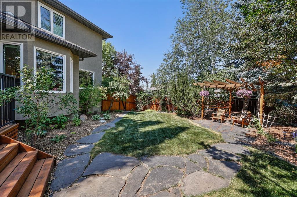 Single Family House for Sale in  Valley Springs Road NW Valley Ridge Calgary 